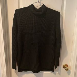 Banana republic turtleneck sweater great condition